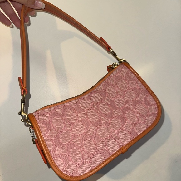 Coach Pink and Orange Swinger Signature Jacquard Shoulder Bag - Picture 3 of 7